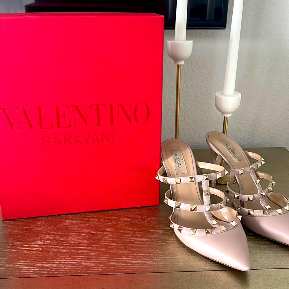 🤎Valentino Nude Poudre Rockstud mule heels EU 40🤎